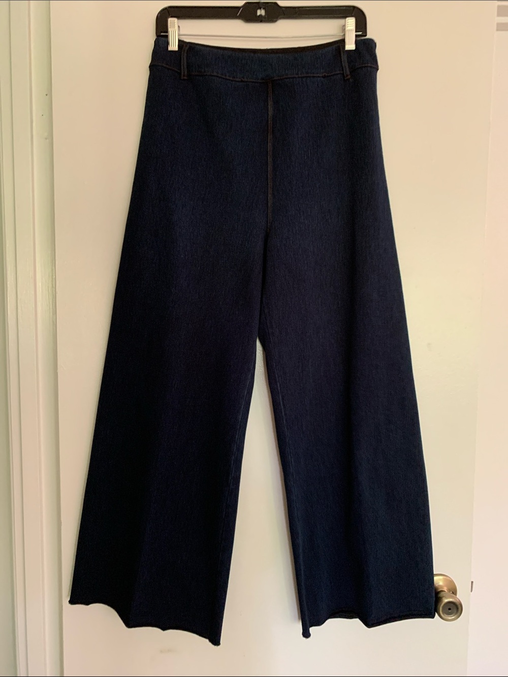 LYSSE dark indigo wide leg jeans stretchy comfy waist and back pockets in Large